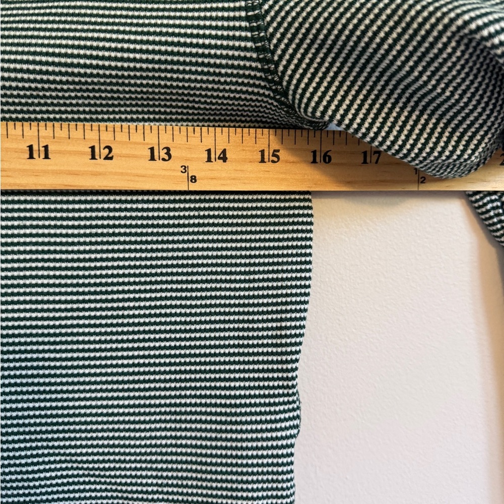 American Eagle Ribbed Green Stripe Long Sleeve Crop Vneck Tee Medium - Picture 5 of 6